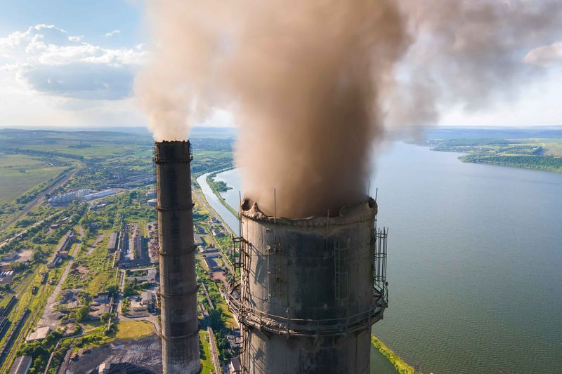 Taxing Polluters: What is the Impact of a Global Minimum Tax on the Extractive Sector?